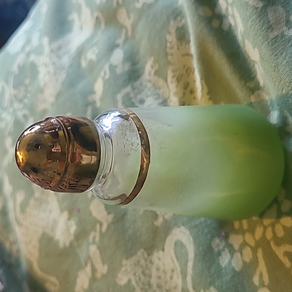 Anchor Hocking green frosted salt shaker.